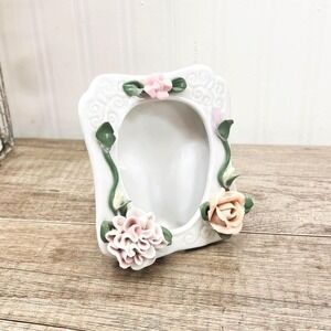 Vintage White Ceramic Floral‎ Picture Frame - 2x3 Photo Display